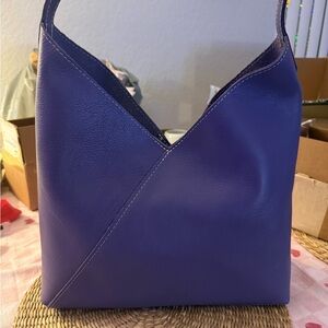 Portland Leather Goods O/S Naomi (Morning Glory)